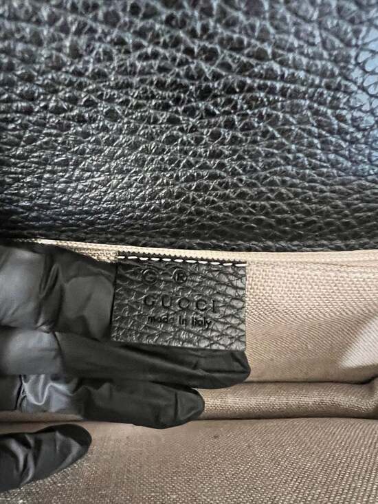 Black Gucci Interlocking G shoulder bag - Picture 9 of 12